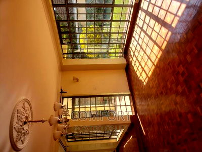 5bdrm Townhouse / Terrace in Lavingtongreen for rent - Image 7