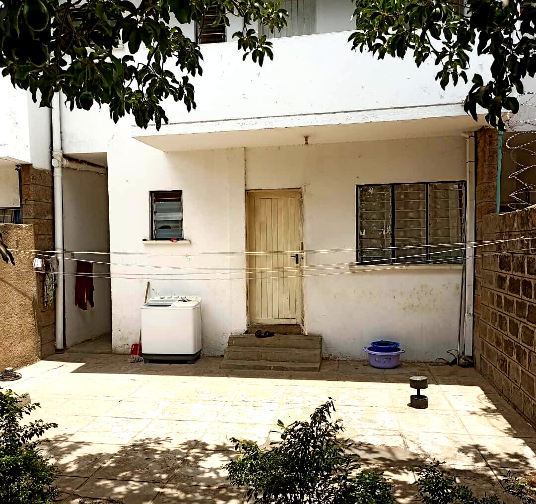 3BR Maisonette with Guest Wing & Wooden Floors - South B