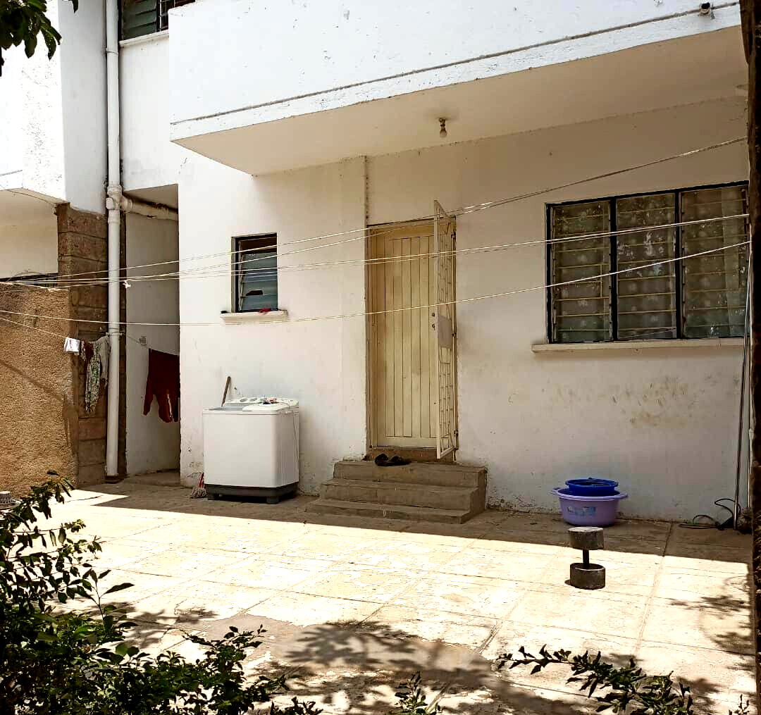 3BR Maisonette with Guest Wing & Wooden Floors - South B