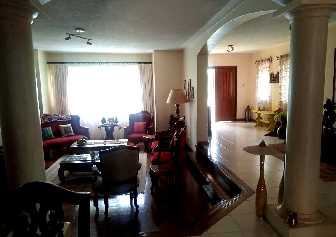4-Ensuite Townhouse with Pool & Servant Quarter - Spring Valley