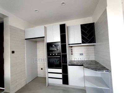4bdrm Maisonette in Membley Estate for sale - Image 8