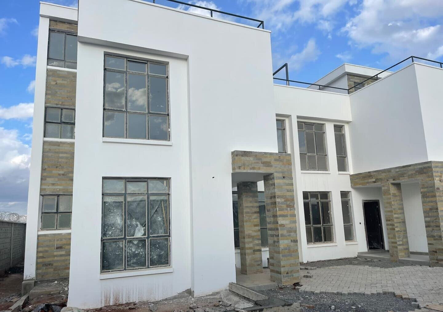 Modern 4BR Townhouse in Gated Community - Katani Road, Syokimau