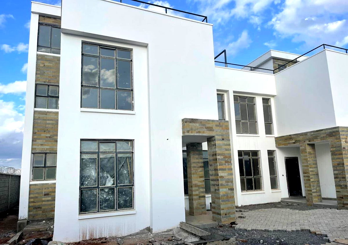 Modern 4BR Townhouse in Gated Community - Katani Road, Syokimau