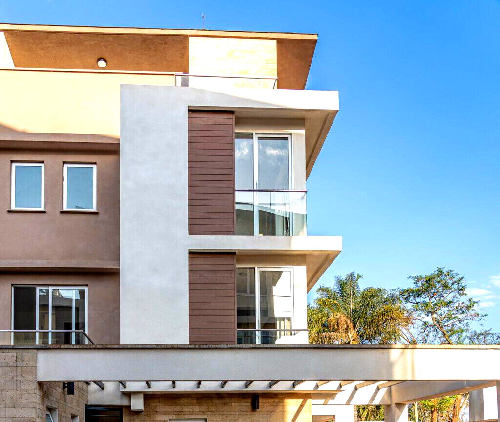 4BR All-Ensuite Townhouse with Pool & DSQ - Lavington