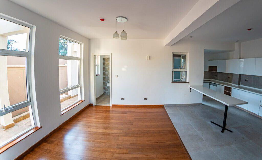 4BR All-Ensuite Townhouse with Pool & DSQ - Lavington