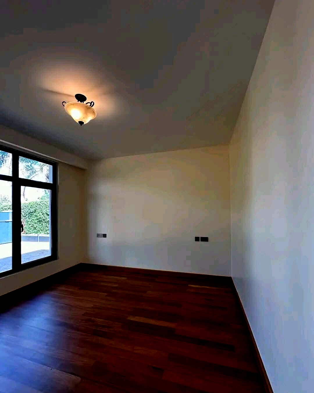 5BR All-Ensuite Townhouse with Attic Lounge & Study - Runda