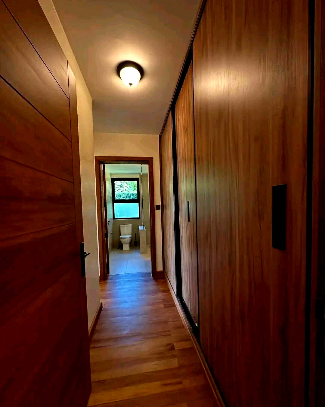 5BR All-Ensuite Townhouse with Attic Lounge & Study - Runda