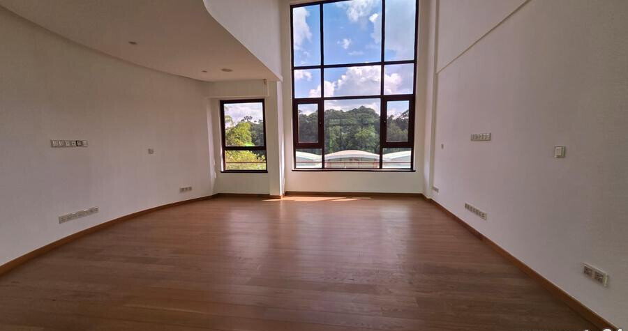 5BR Villa with Jacuzzi & Private Gym - Lower Kabete