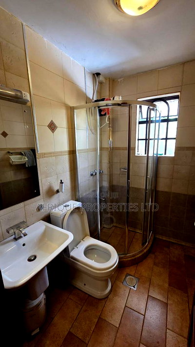 4bdrm Mansion in Kitisuru for sale - Image 13