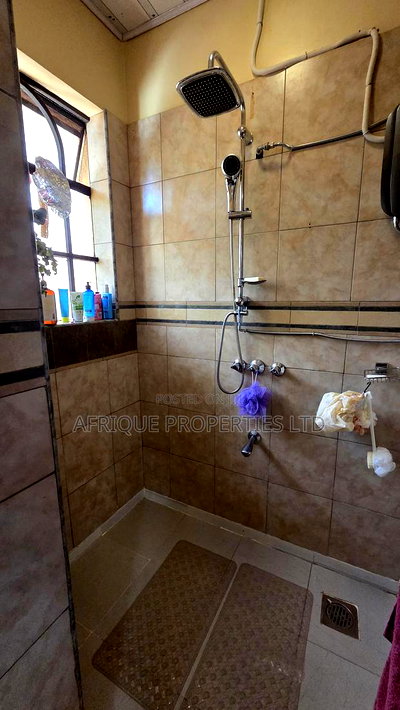 4bdrm Mansion in Kitisuru for sale - Image 14