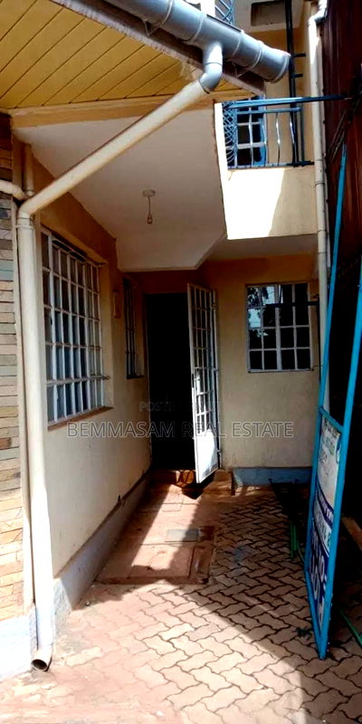 4bdrm Townhouse/Terrace in Muchatha for sale - Image 4
