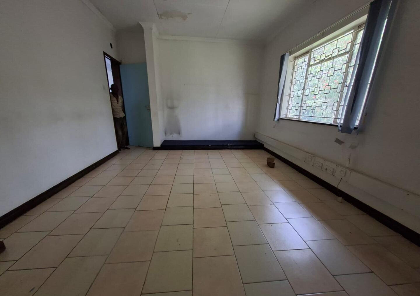Half-Acre Diplomatic Zone Office with 8 Rooms - Gigiri