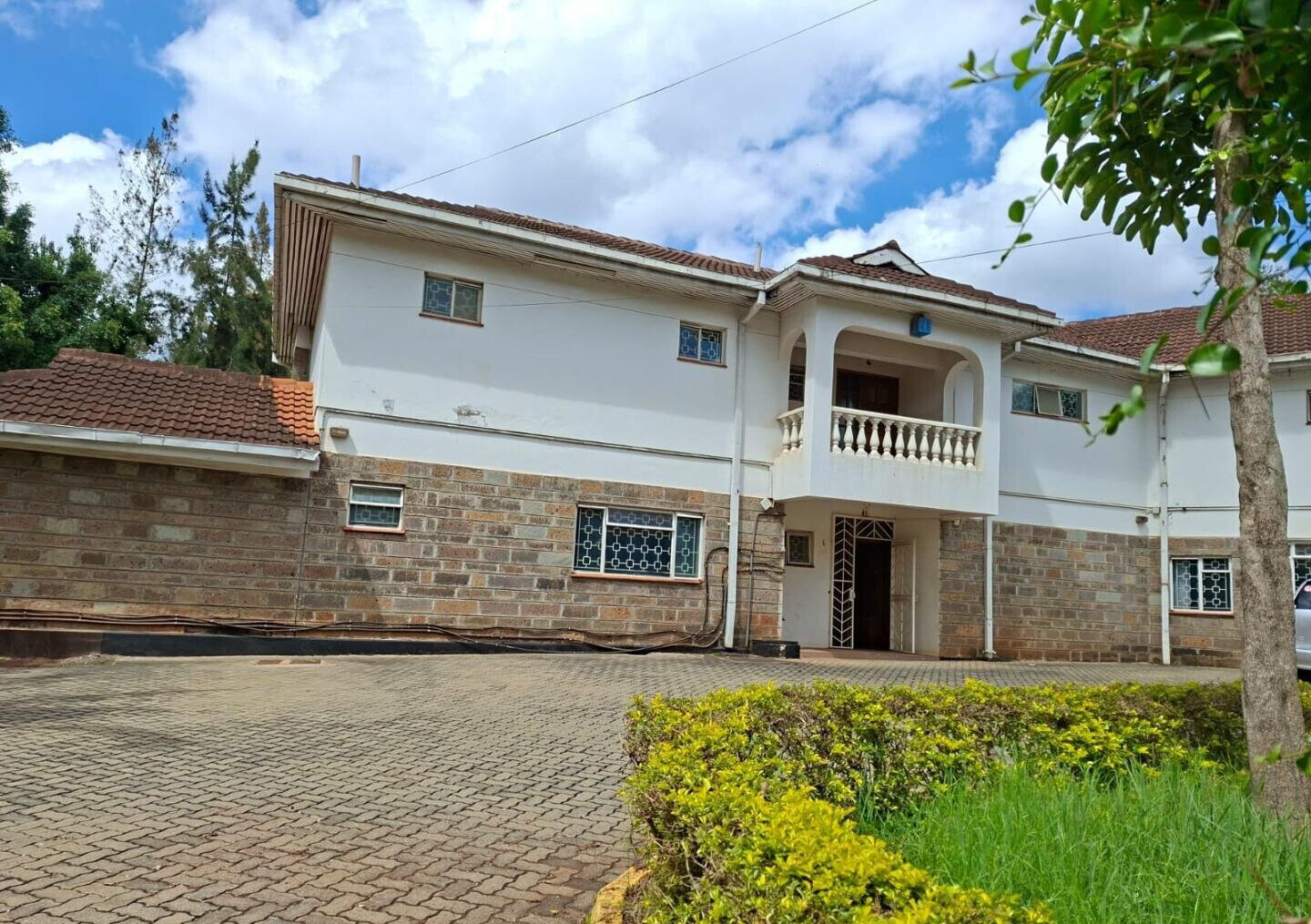 Half-Acre Diplomatic Zone Office with 8 Rooms - Gigiri