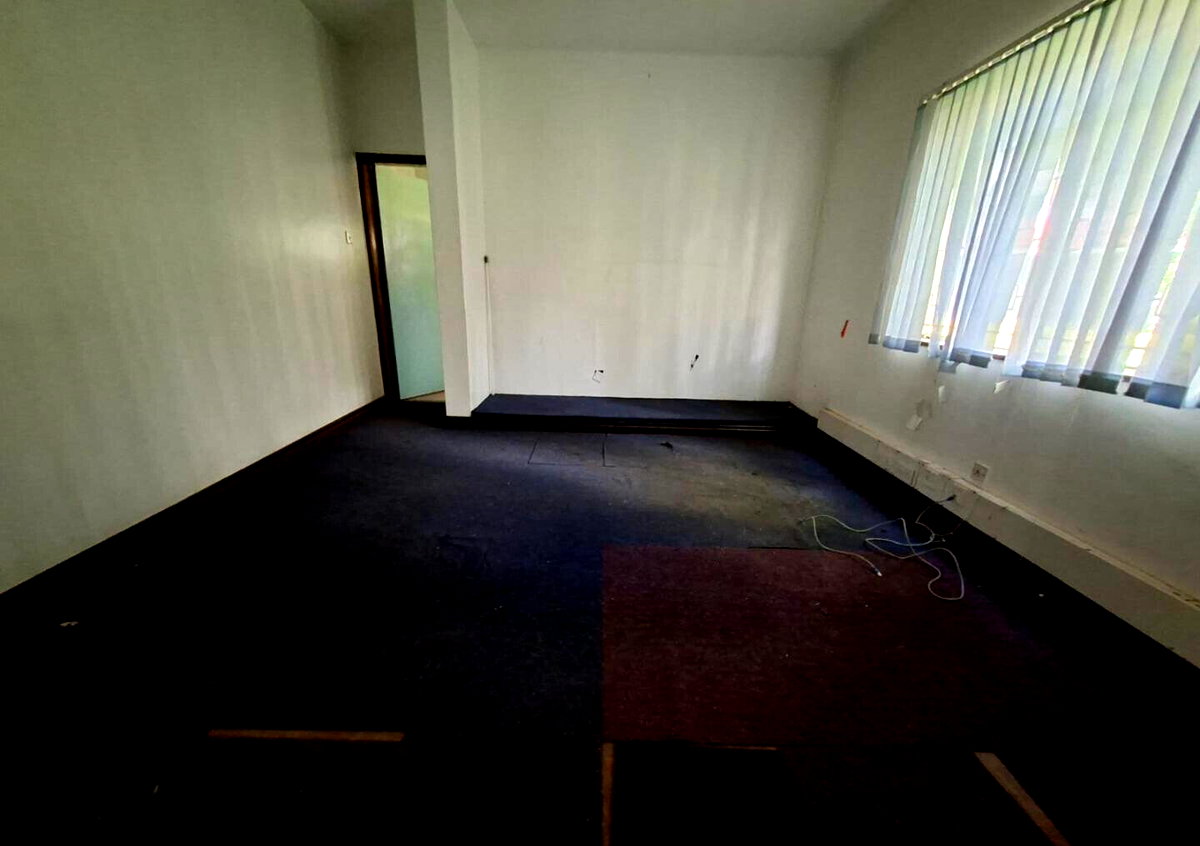 Half-Acre Diplomatic Zone Office with 8 Rooms - Gigiri