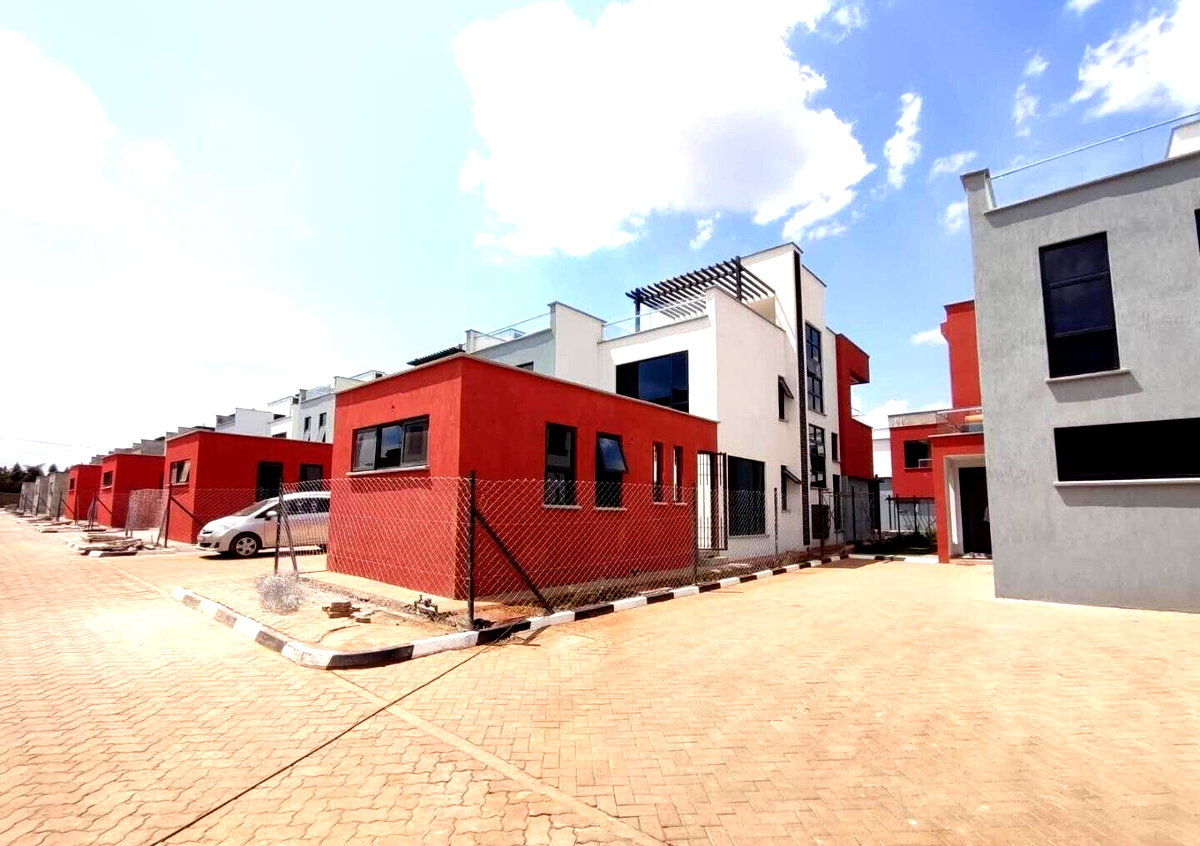 4BR Ultra-Modern Villa with Solar Panels & Clubhouse - Membley, Ruiru