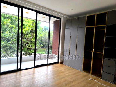 5bdrm Villa in Lavington for sale - Image 4