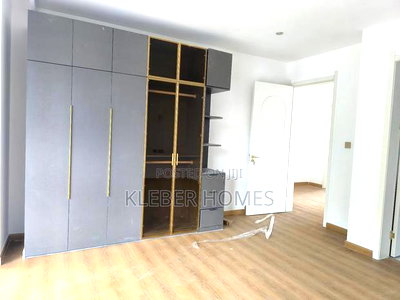 5bdrm Villa in Lavington for sale - Image 3