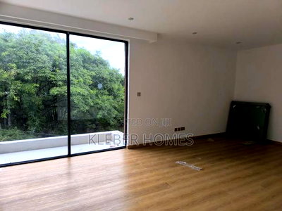 5bdrm Villa in Lavington for sale - Image 11