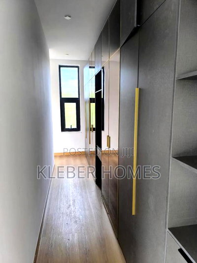 5bdrm Villa in Lavington for sale - Image 13