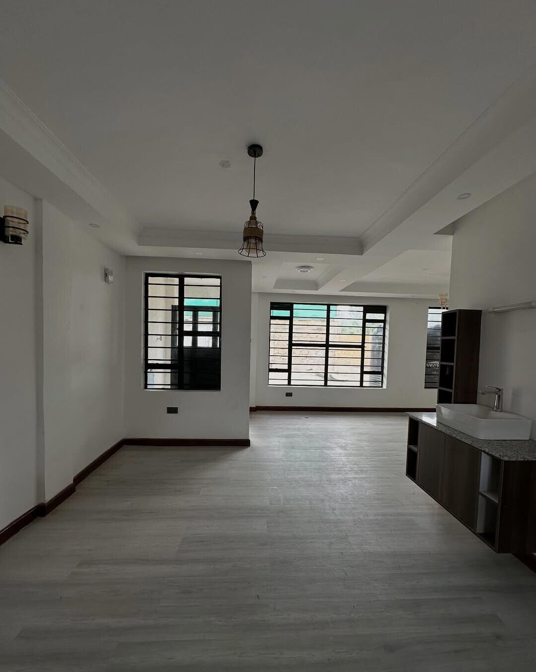 4BR Townhouse with Rooftop Terrace & Ample Parking - Ngong