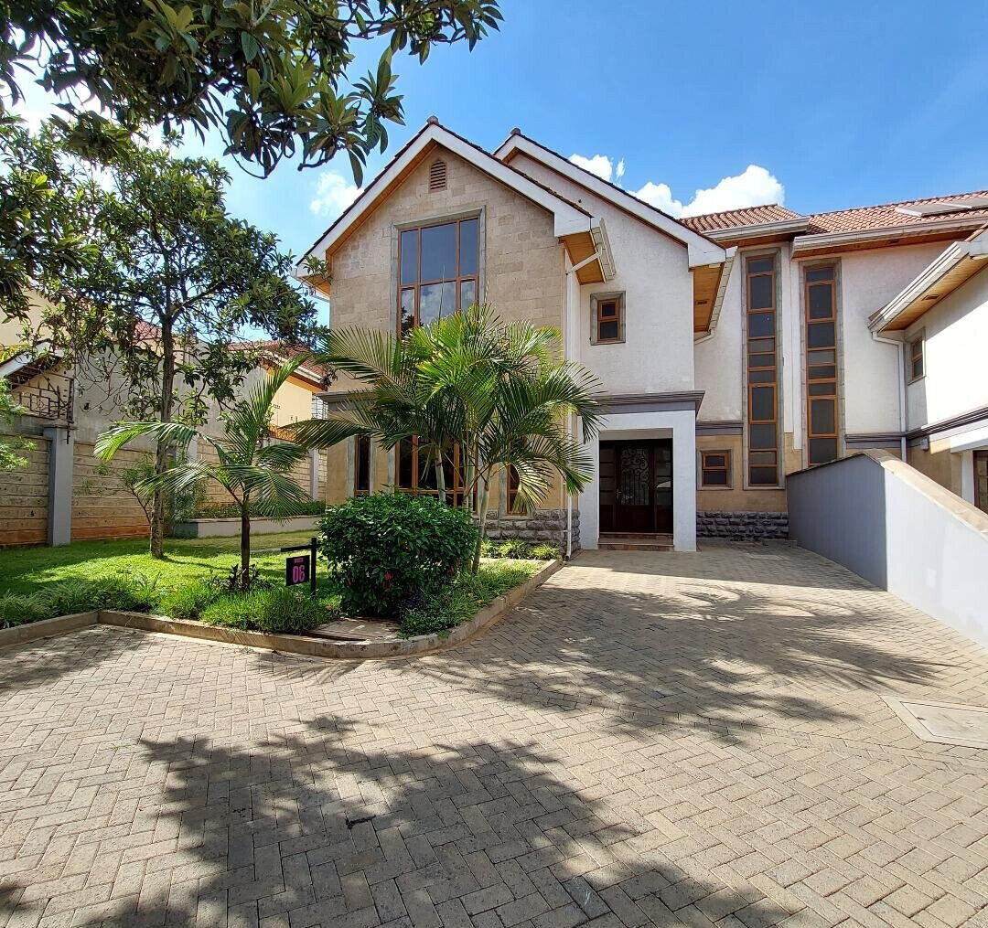 5-Ensuite Townhouse with Attic & Mahogany Floors - Lavington