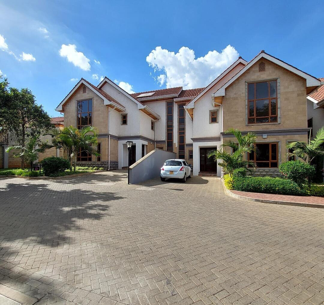 5-Ensuite Townhouse with Attic & Mahogany Floors - Lavington