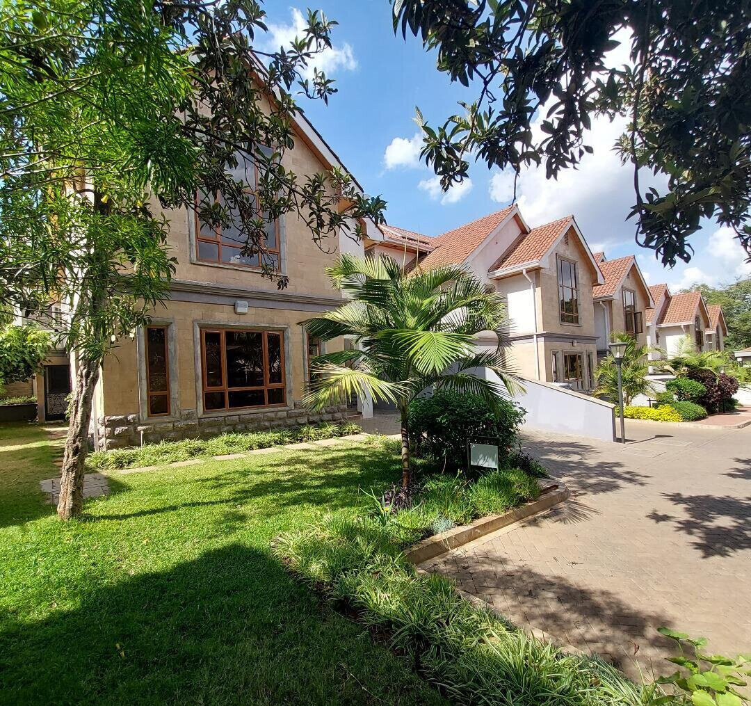 5-Ensuite Townhouse with Attic & Mahogany Floors - Lavington