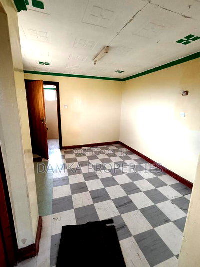 4bdrm Maisonette in Kiamunyi, Nakuru Town East for rent - Image 14
