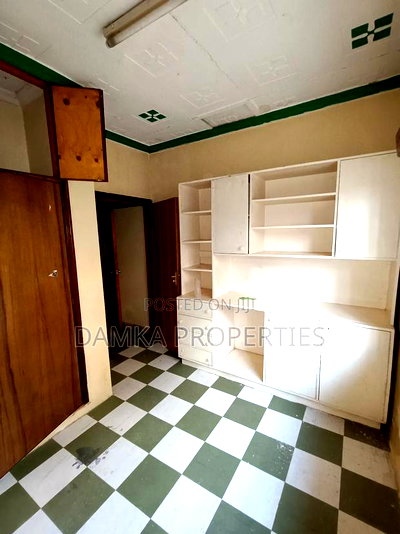 4bdrm Maisonette in Kiamunyi, Nakuru Town East for rent - Image 11