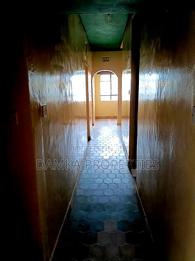 4bdrm Maisonette in Kiamunyi, Nakuru Town East for rent - Image 13