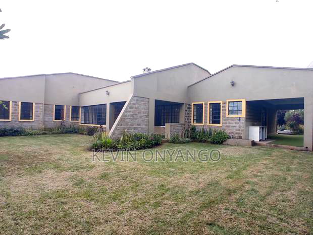 4bdrm Bungalow in Karen for rent