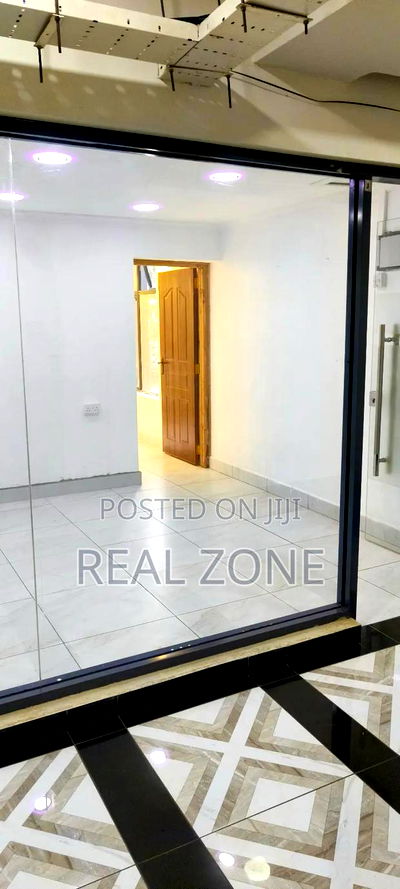 Vacant Westlands Shop to Let - Image 1