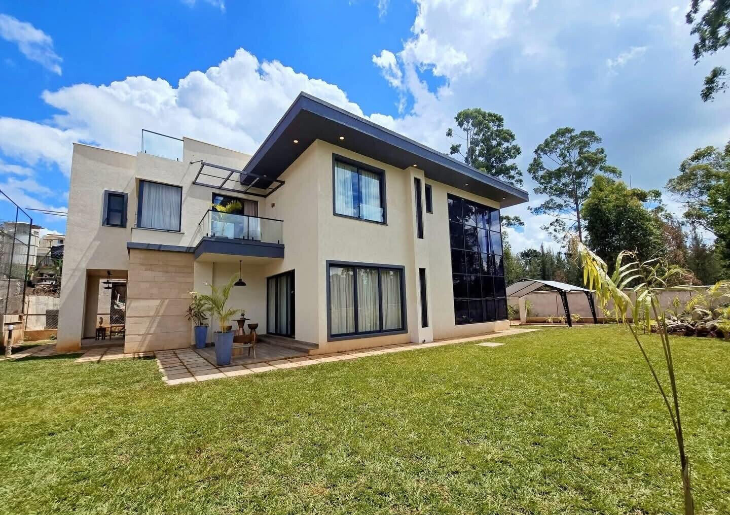 4-Ensuite Villa with Italian Kitchen & Clubhouse Access - Loresho
