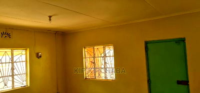 5bdrm Bungalow in Kapsoya for Sale - Image 6