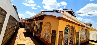 5bdrm Bungalow in Kapsoya for Sale - Image 1
