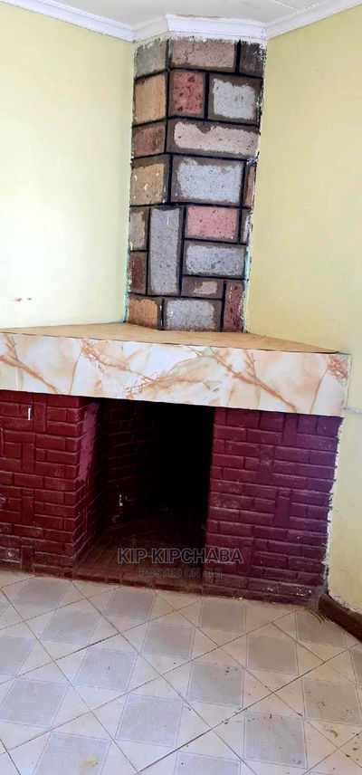 5bdrm Bungalow in Kapsoya for Sale - Image 10