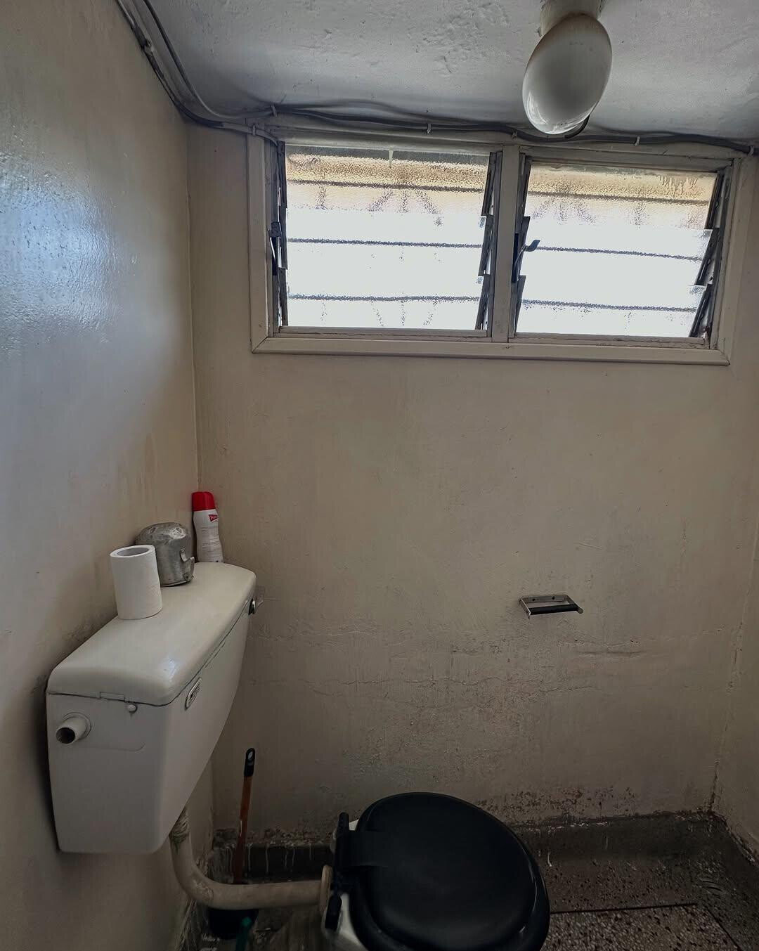4BR Townhouse with DSQ & Front Garden - South C Fixer-Upper