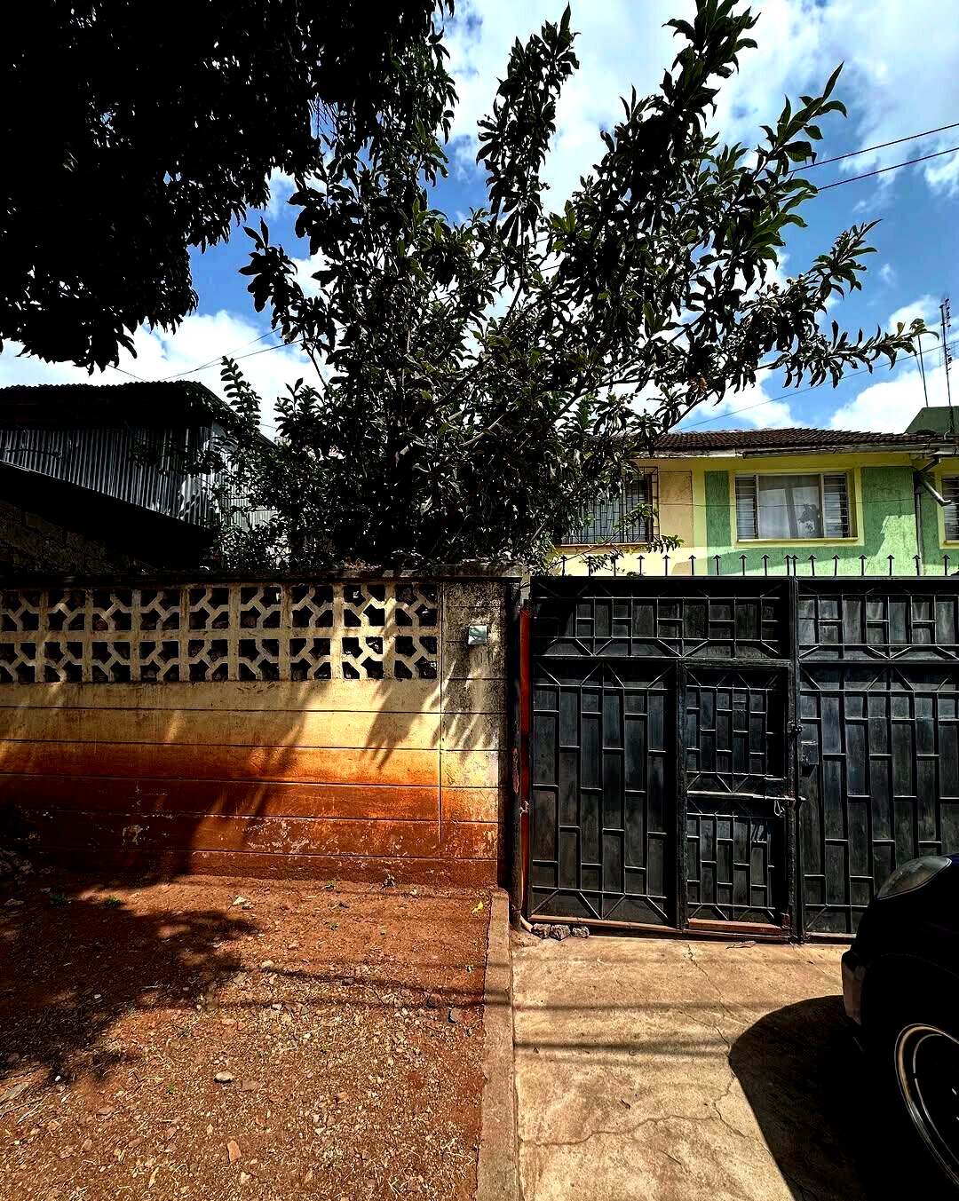 4BR Townhouse with DSQ & Front Garden - South C Fixer-Upper