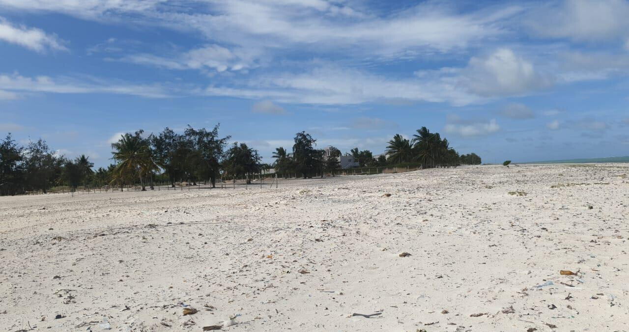 10-Acre Beachfront Land at KSh 25M