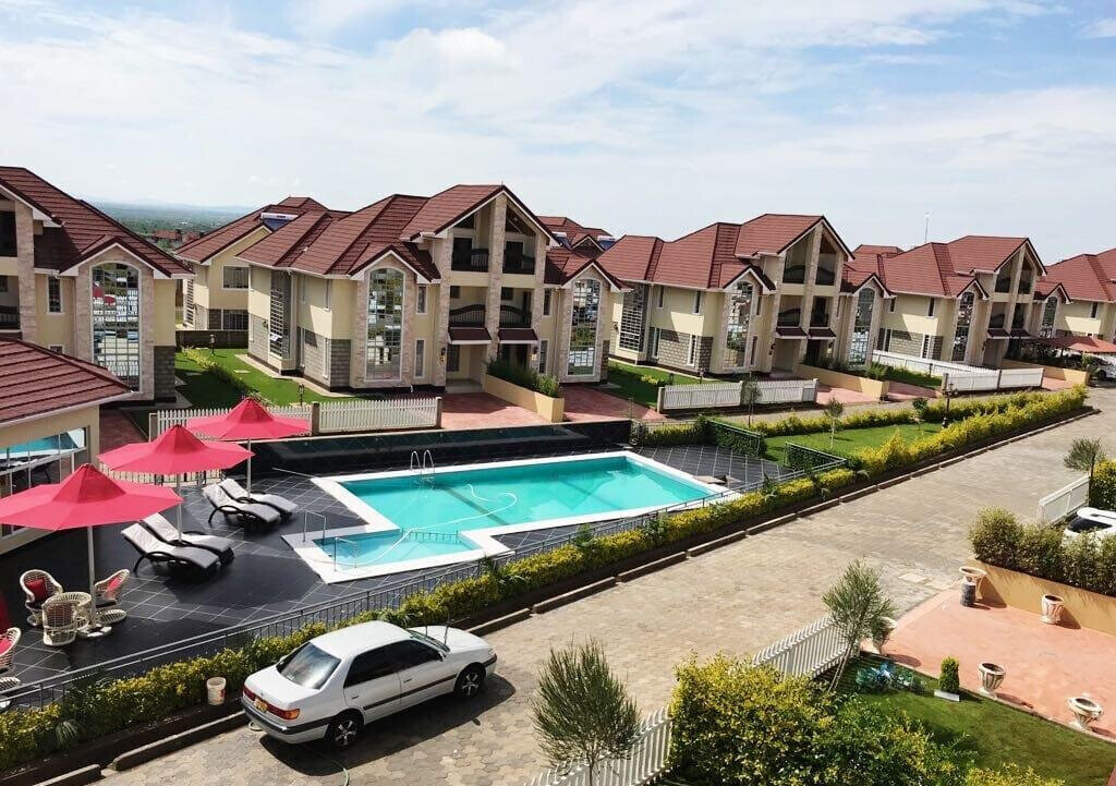 Executive 5BR Townhouse with Pool & Gym - Kitengela
