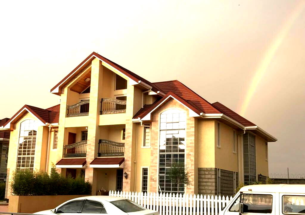 Executive 5BR Townhouse with Pool & Gym - Kitengela