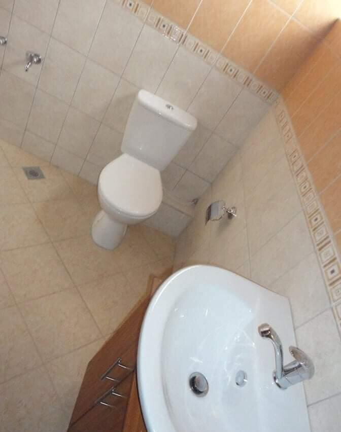 4BR Maisonette with DSQ & Wooden Floors - Lavington