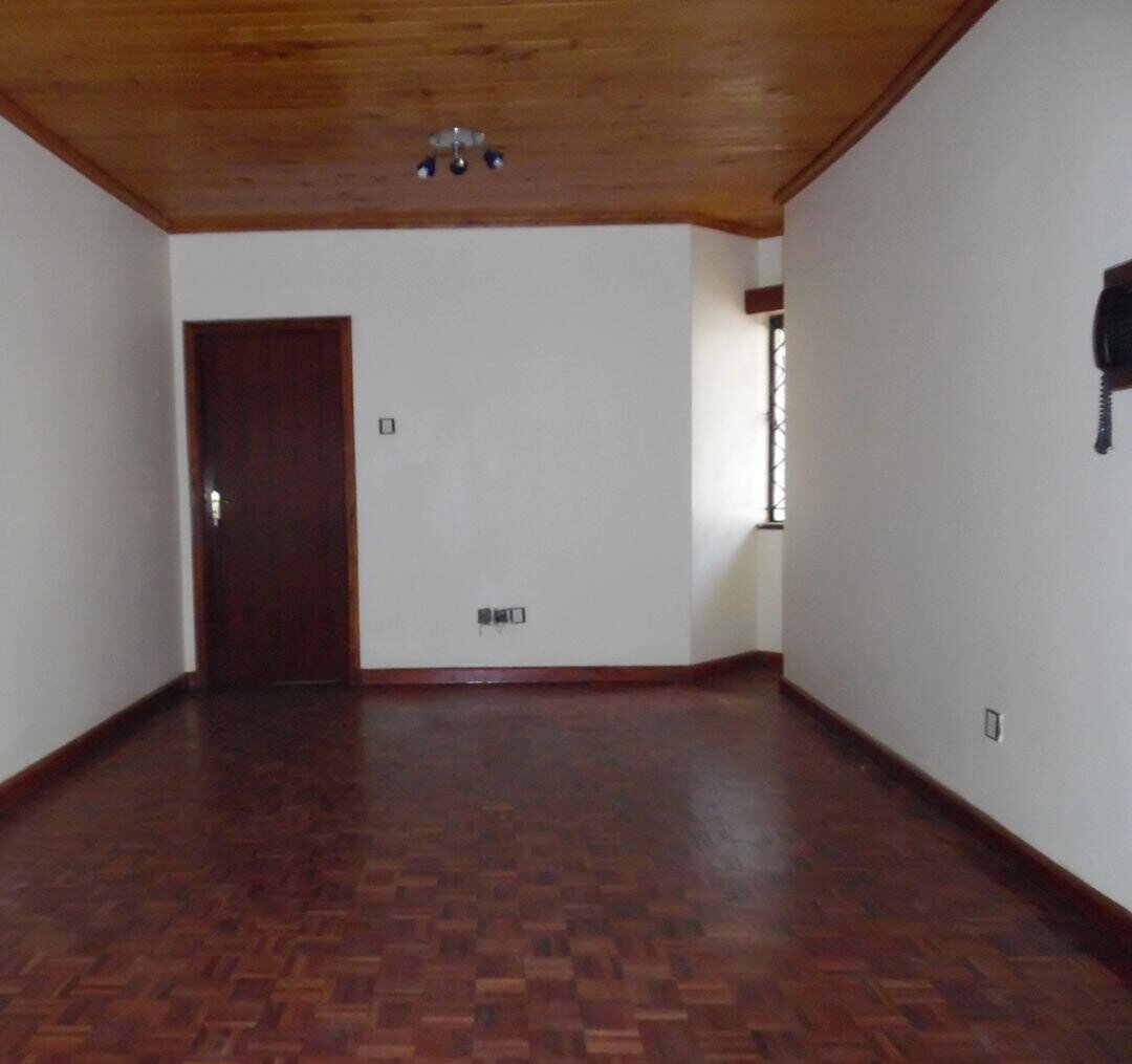 4-Bed Townhouse with Family Room & Gym - Lavington Near Kianda