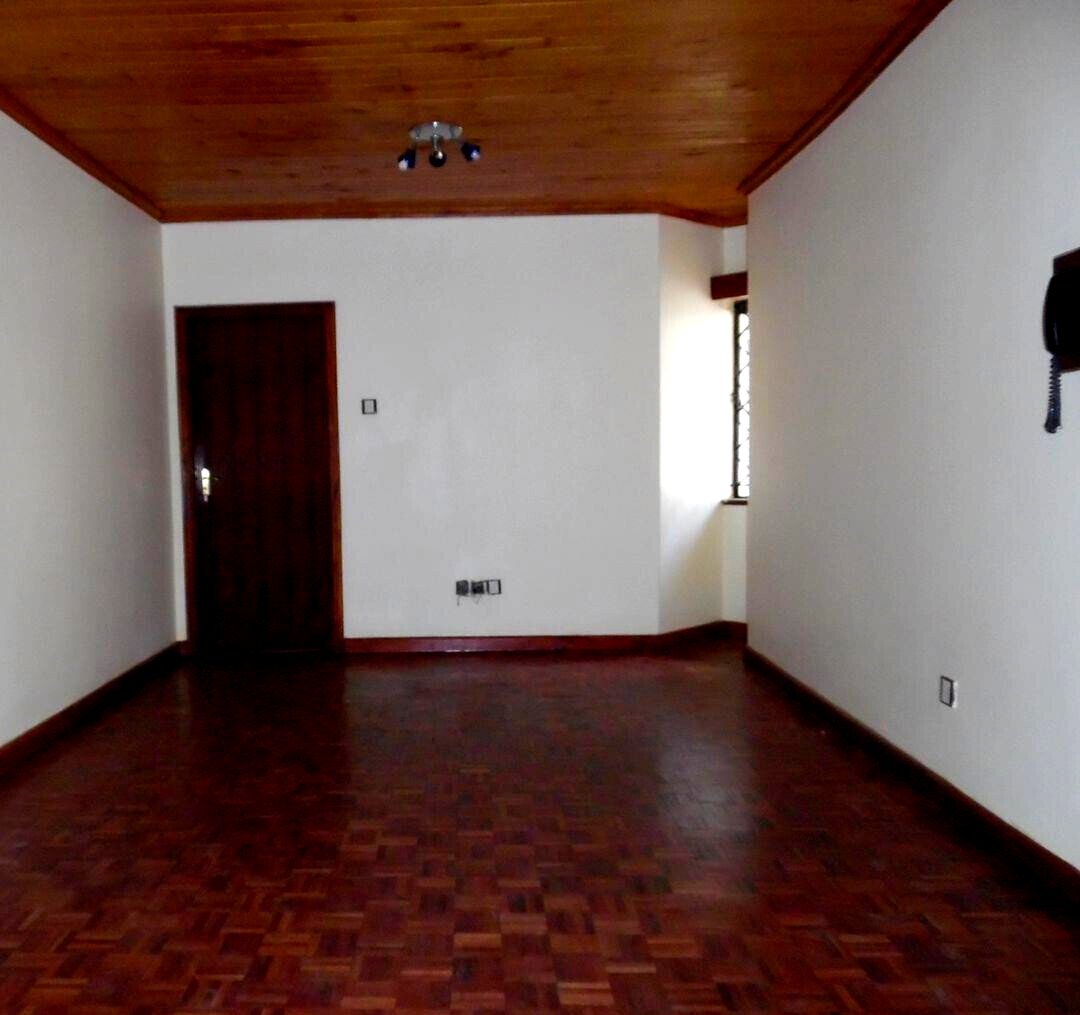 4-Bed Townhouse with Family Room & Gym - Lavington Near Kianda