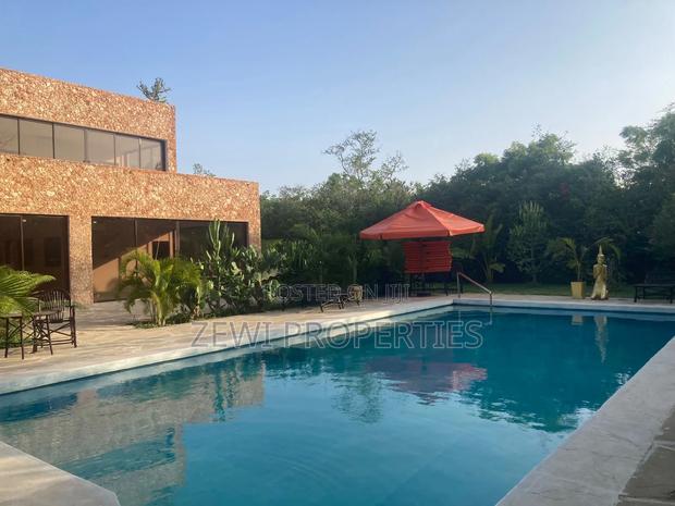 Furnished 5bdrm Villa in Diani for sale