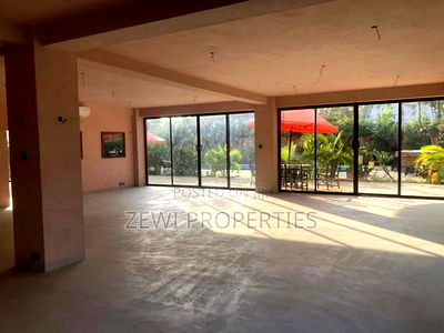 Furnished 5bdrm Villa in Diani for sale - Image 2