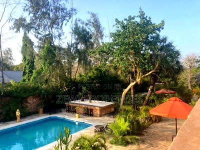 Furnished 5bdrm Villa in Diani for sale - Image 5