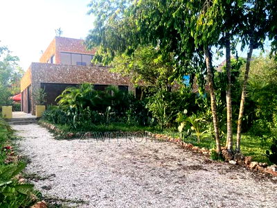 Furnished 5bdrm Villa in Diani for sale - Image 10