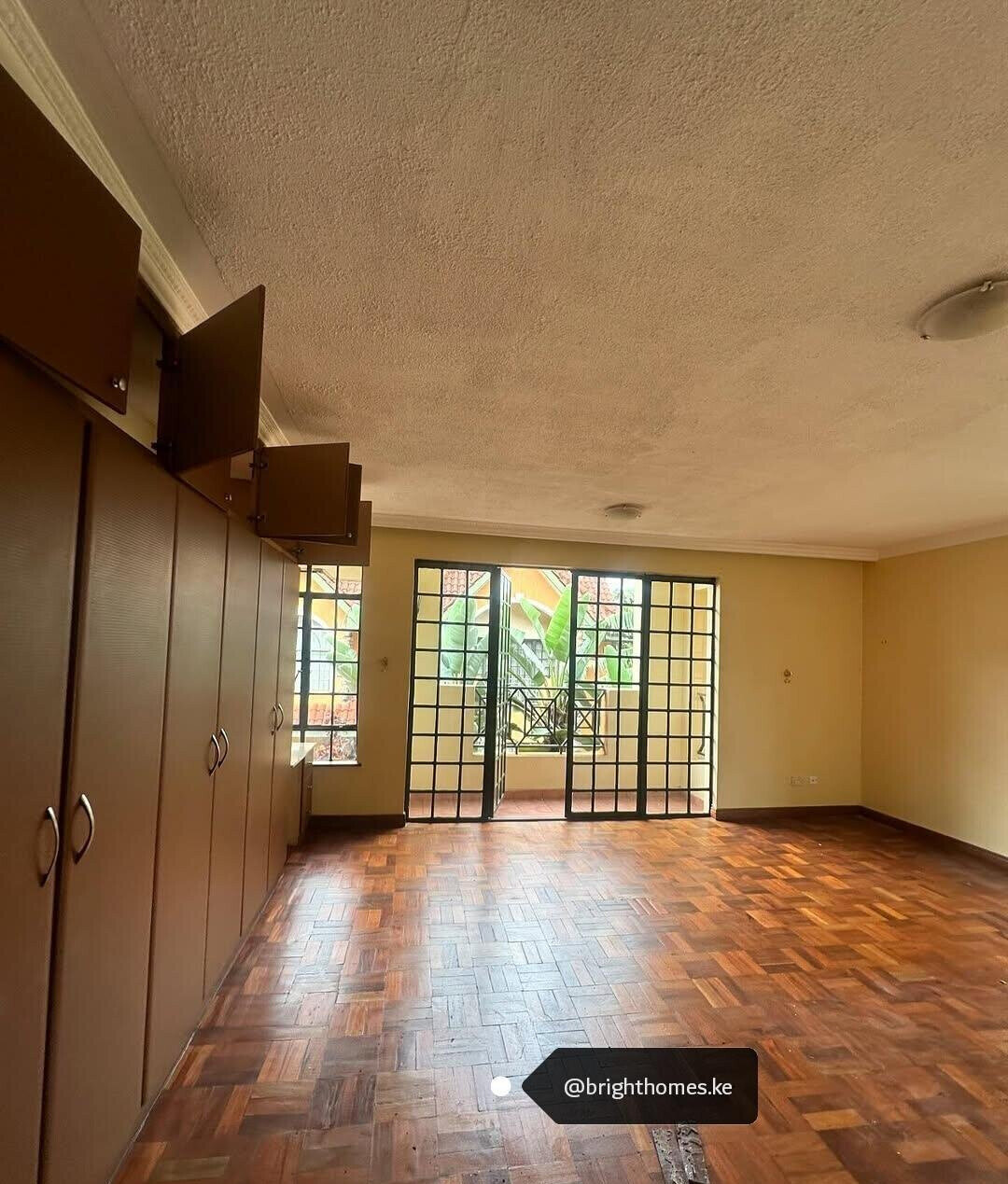 5 En-Suite Bedrooms with DSQ in Gated 12-Unit Court - Kilimani