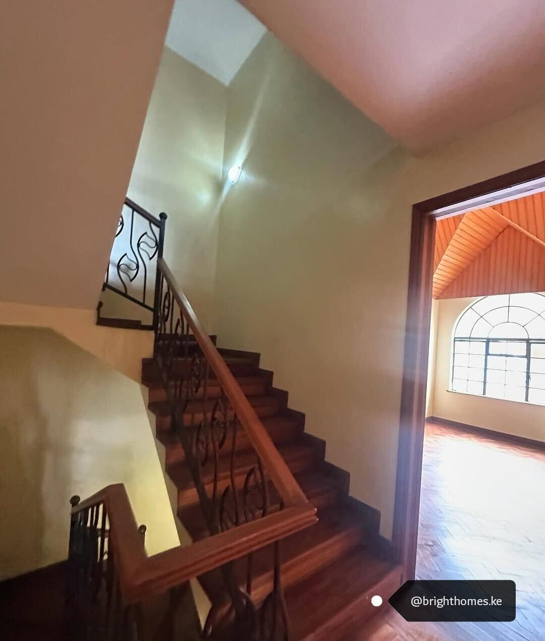 5 En-Suite Bedrooms with DSQ in Gated 12-Unit Court - Kilimani